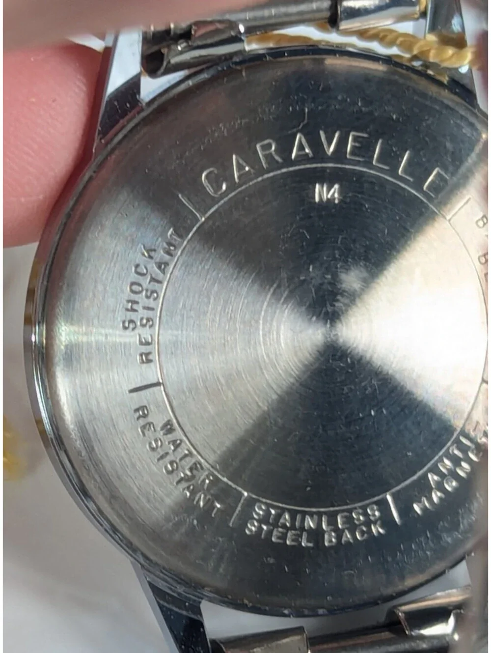 1974 Caravelle Bulova 41162 7J Mechanical Watch NOS Box Tags Running 31mm